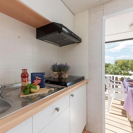 بيت للعطل I Girasoli By Interhome سكارلينو