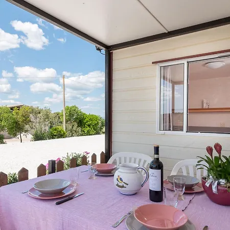 بيت للعطل I Girasoli By Interhome *